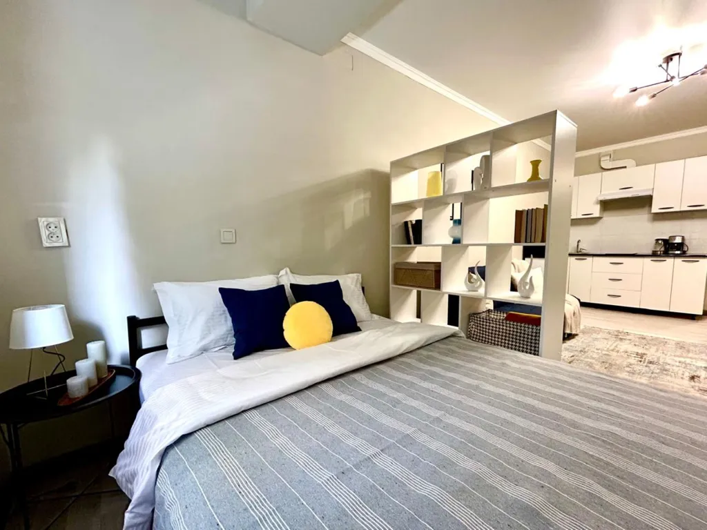 Яркая студия Молодежка в центре города