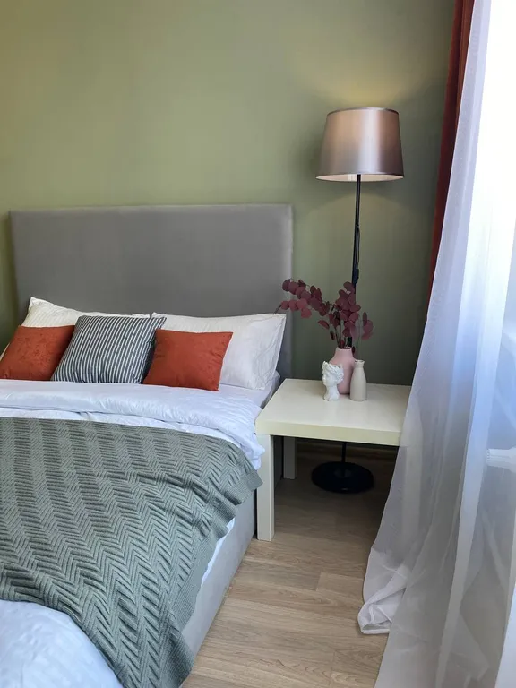 Квартира Стильная студия Olivia в Тюменской слободе — Тюмень