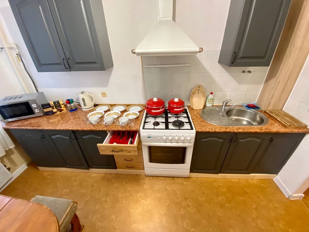 Большая квартира в Сталинском доме в Калининце