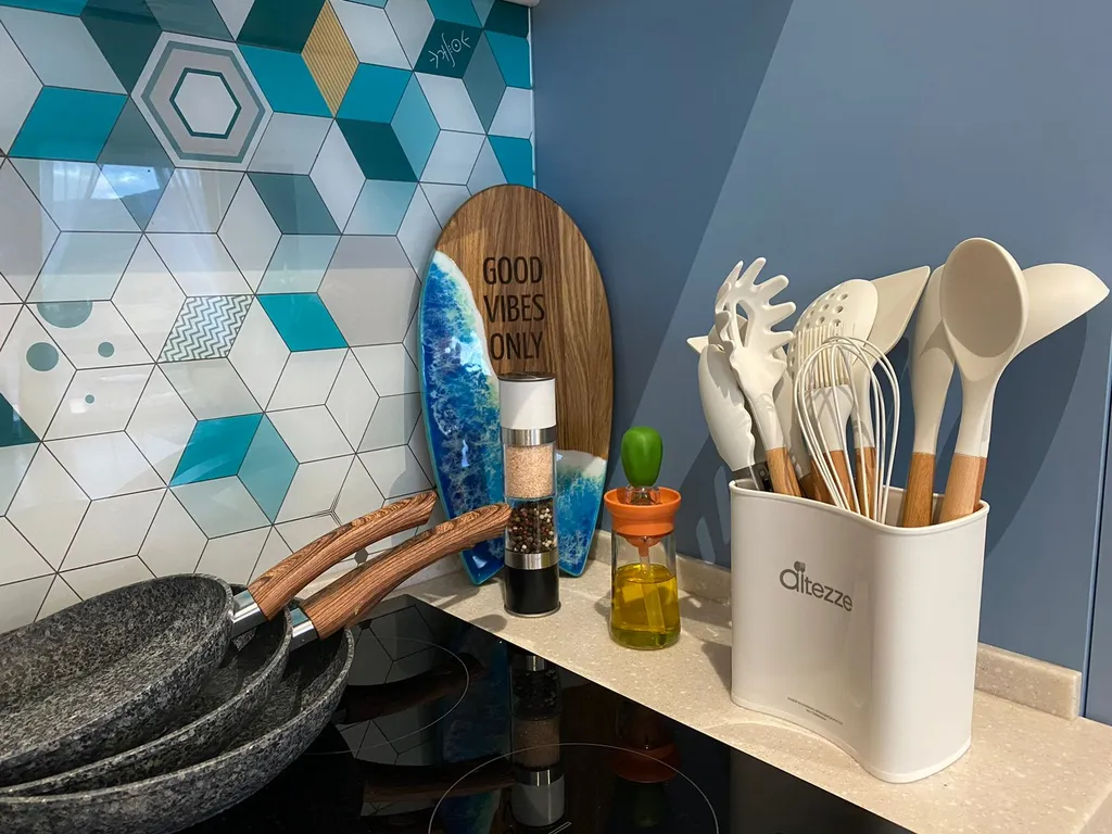 Купольный дом с видом на горы и море