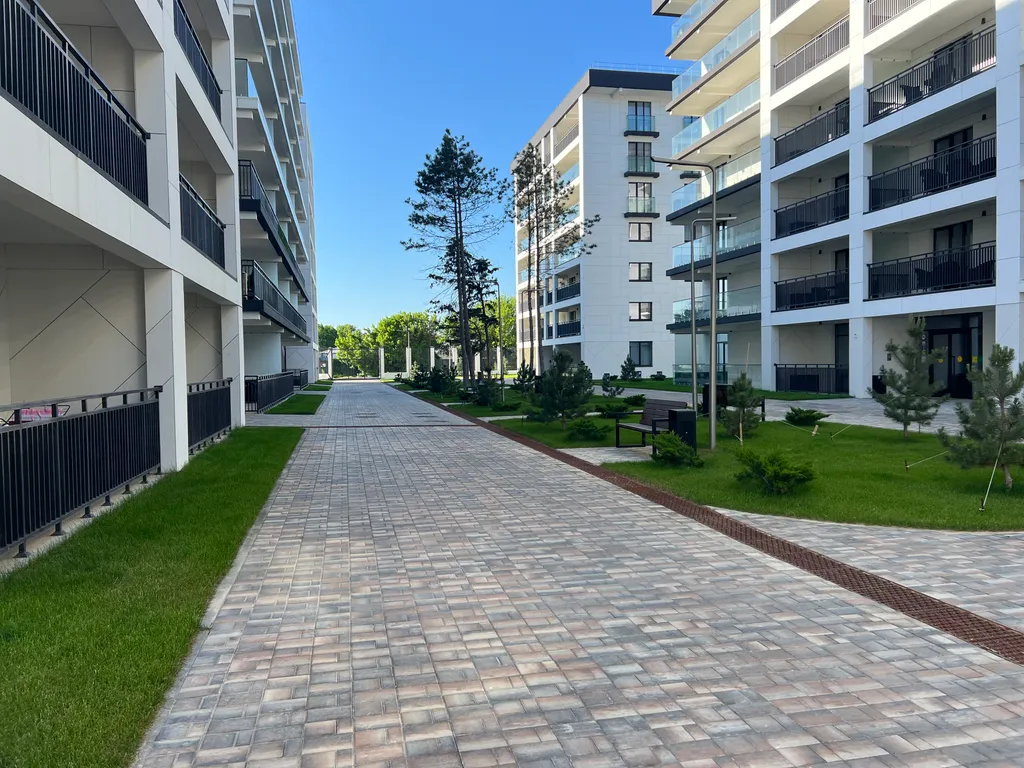 Уютные апартаменты с бассейном в резиденции Европа