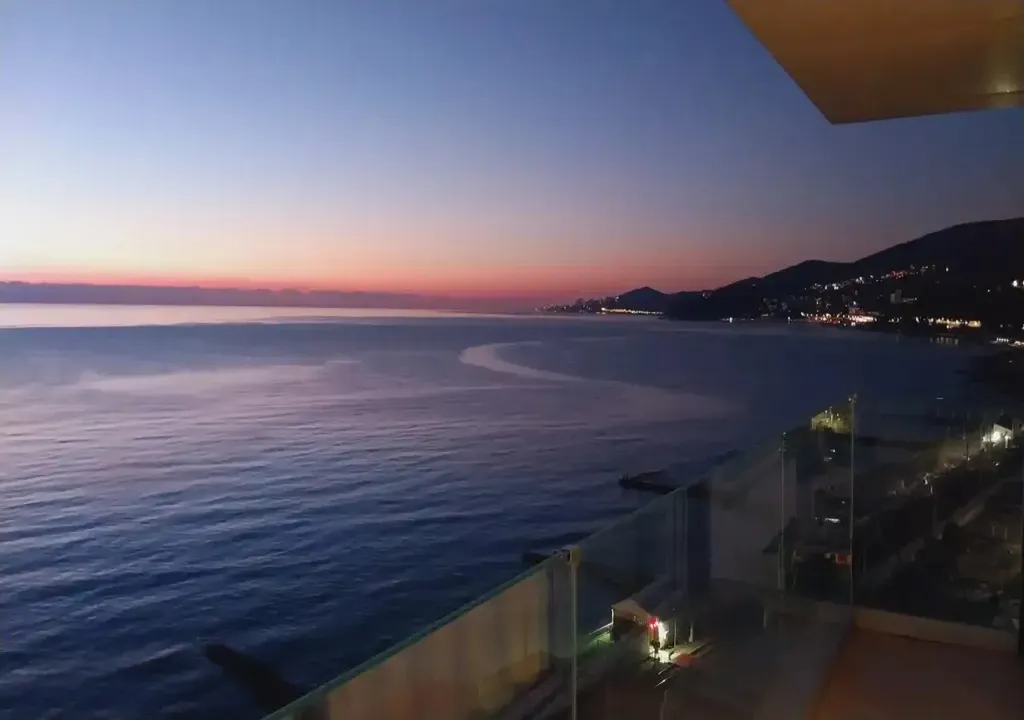 4-комнатная Квартира