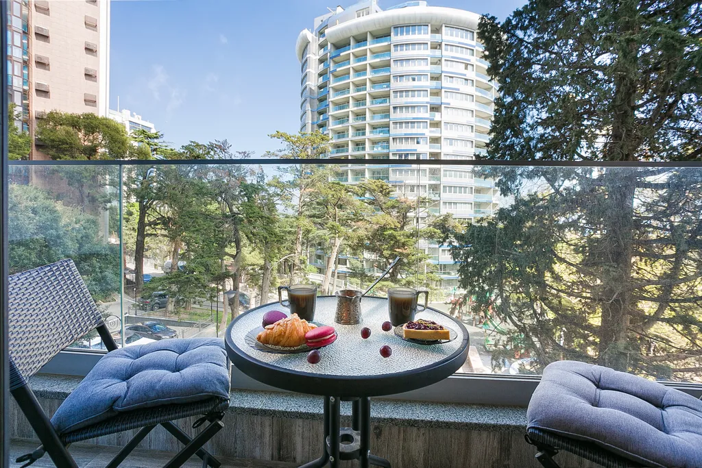 Квартира с террасой в Приморском парке с видом на лес и море