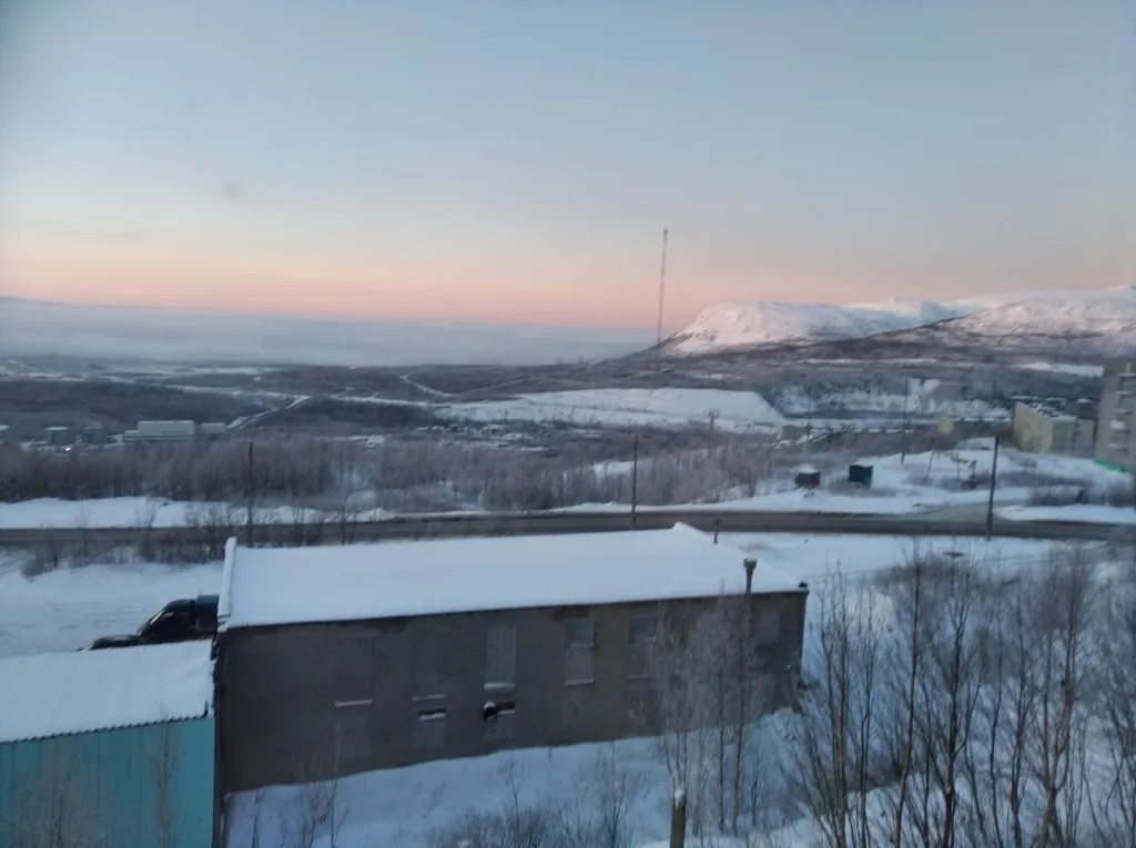 Уютная квартира — аренда посуточно в Кировск