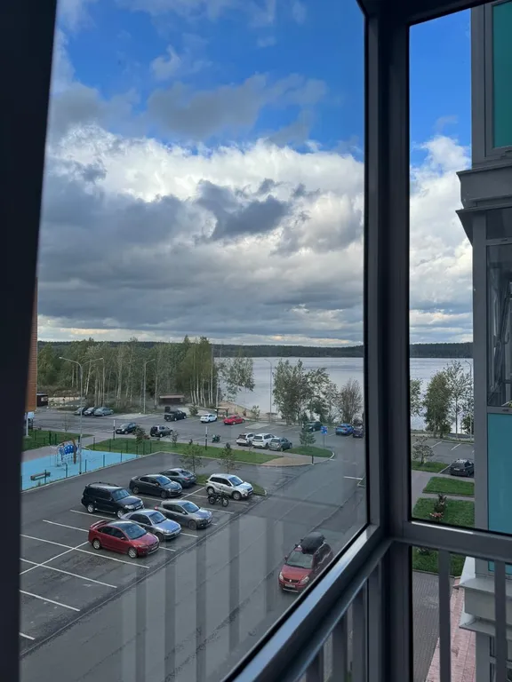 Уютная квартира на берегу озера, с собственным пляжем.