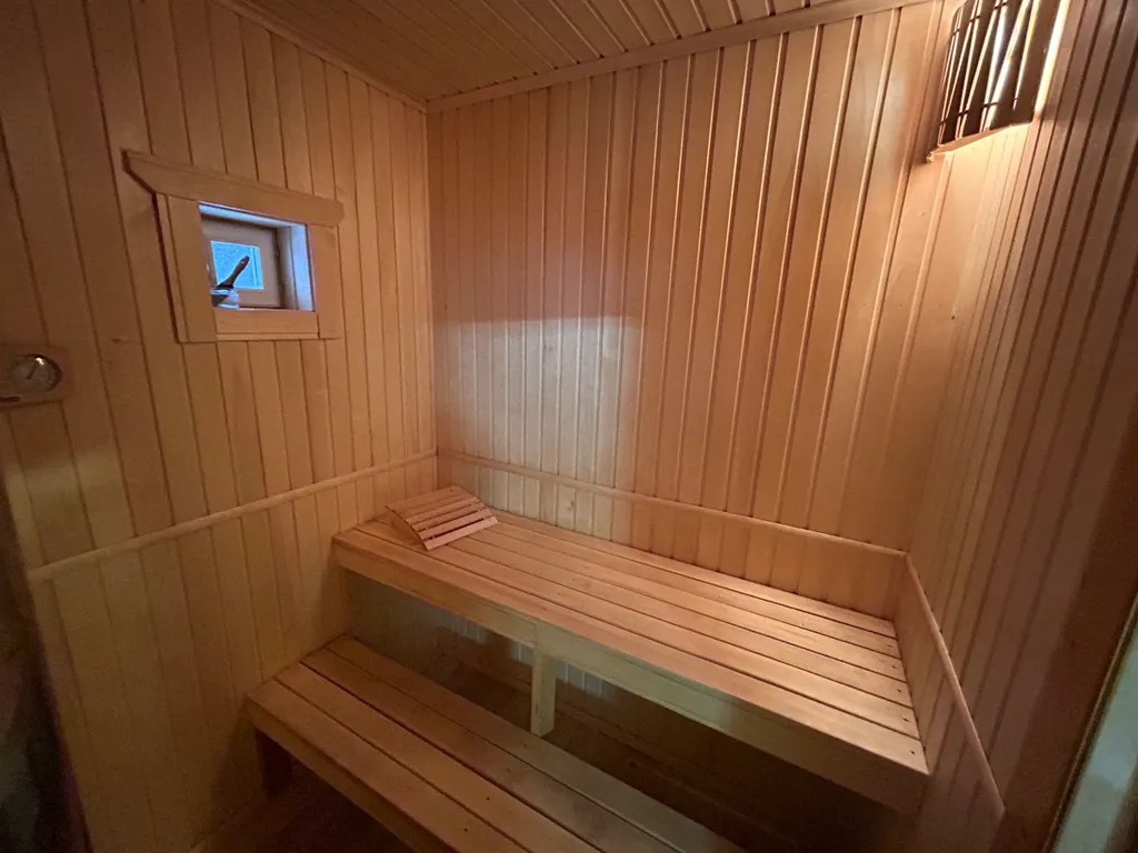 Дом с баней и крытой террасой