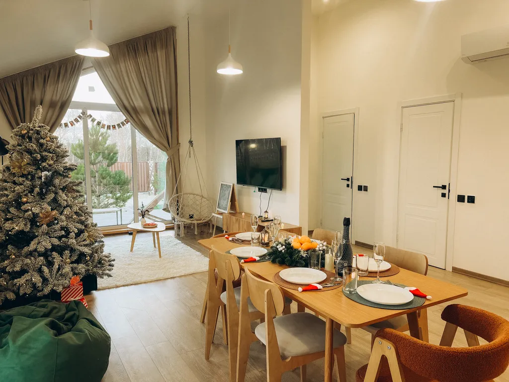 Большой уютный дом для приятных вечеров