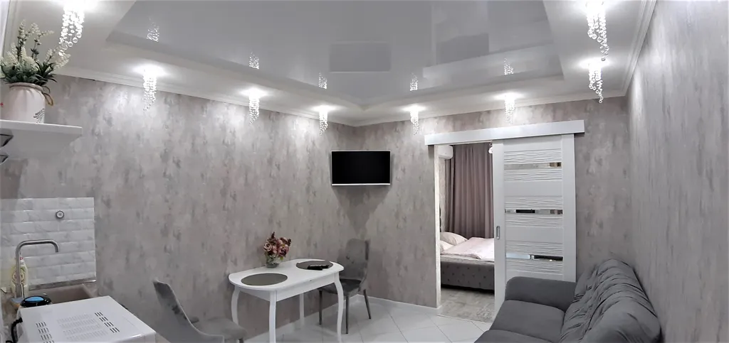 Стильная небольшая квартира с раздельными спальными местами