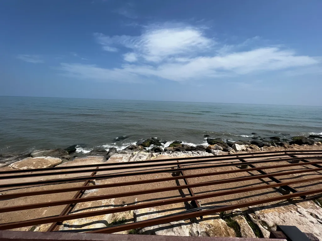 Домики у моря