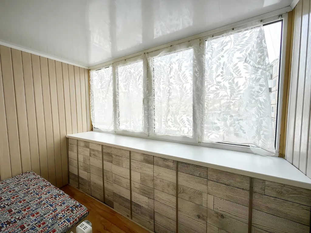 2-к квартира с прекрасным расположением: центр и 5 минут до озера