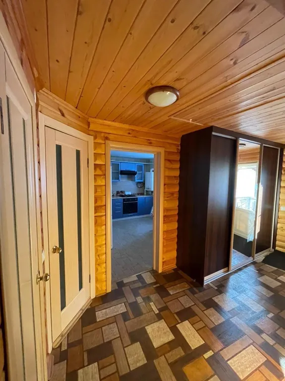 Трехкомнатная квартира у Торговых Рядов в центре