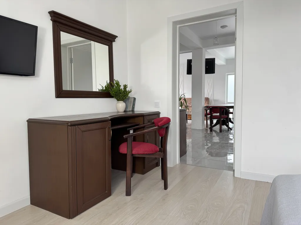 Новый дом с подогреваемым бассейном