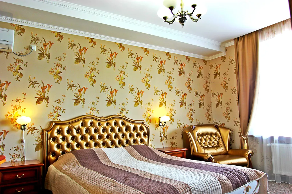 Дом с бассейном