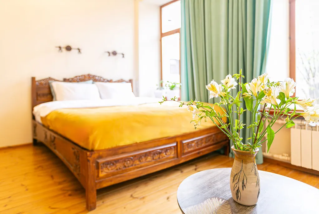 Светлый дом на Сенной