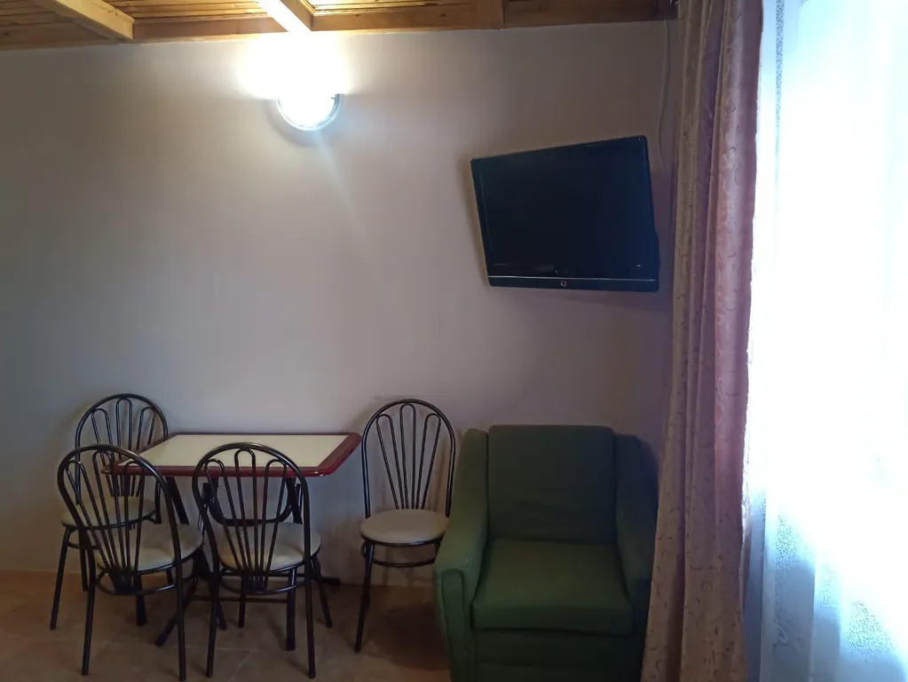 Коттедж У моря — аренда посуточно в Судак