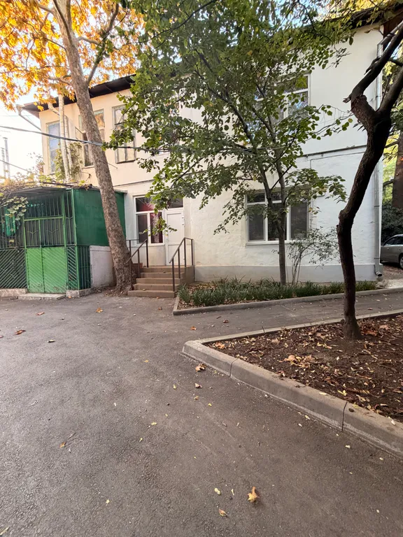 Трехкомнатная квартира в центре