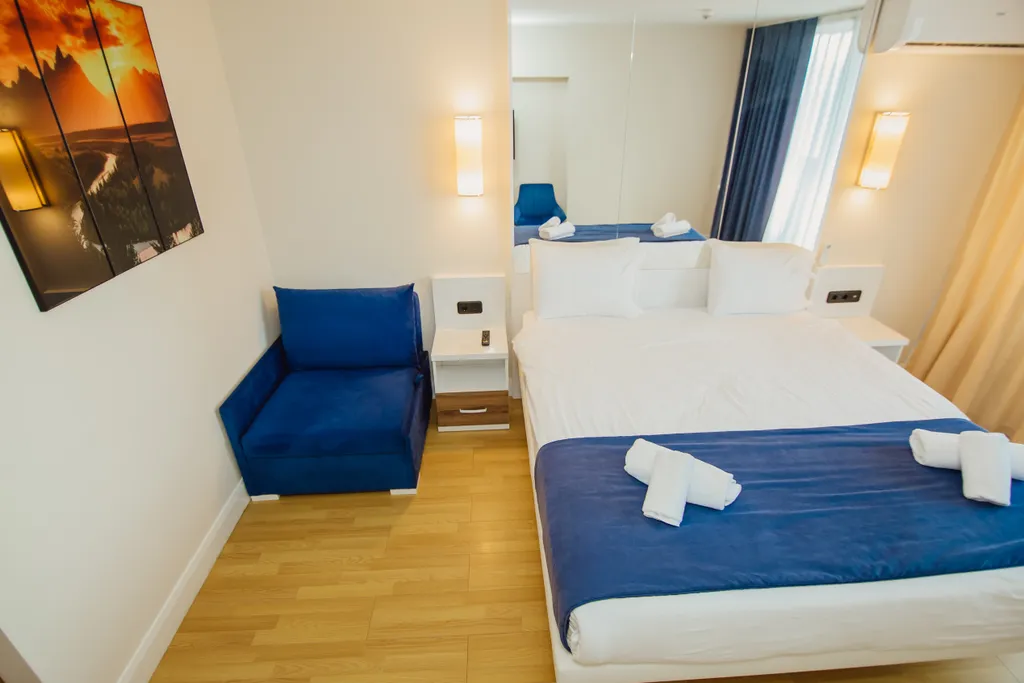 Студия с видом на море