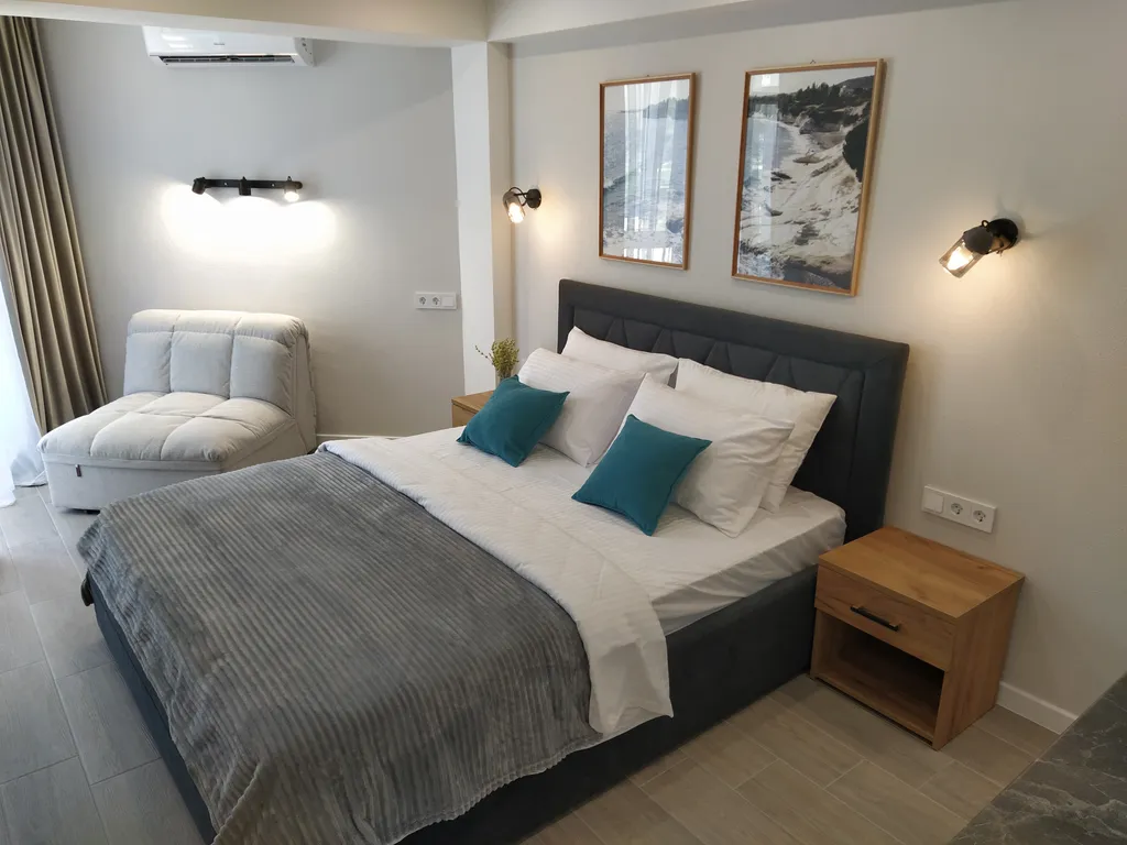 Квартира Апартаменты на берегу моря с бассейном — Севастополь