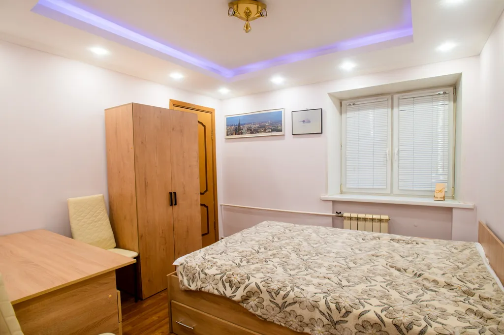 1-комн. Квартира с балконом. Метро, шереметьево, парковка, отчет док