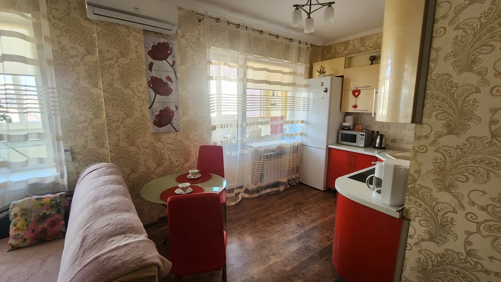 Уютная современная квартира в центре района Харгора