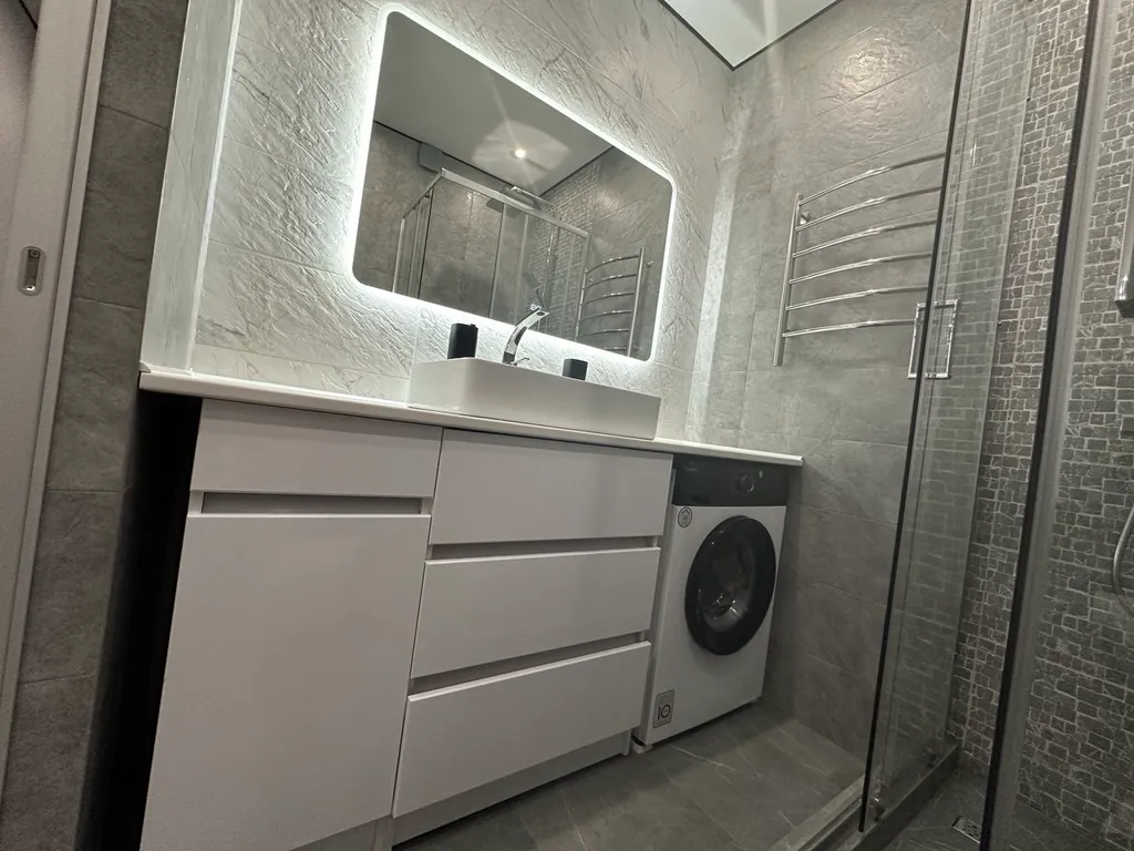 Уютная современная квартира