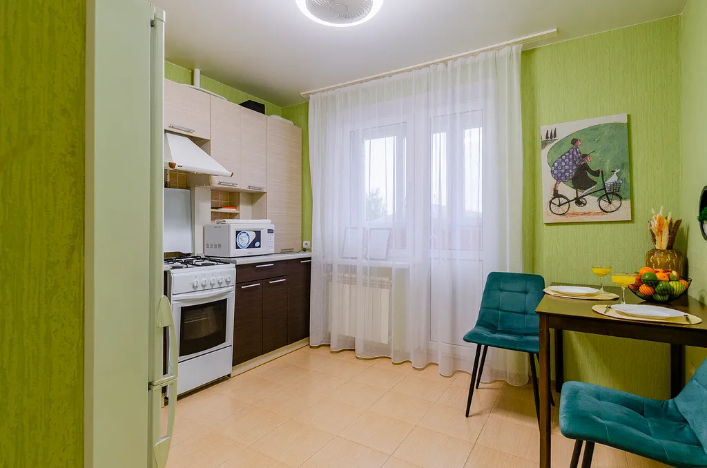 1-комнатная в центре Лазурная