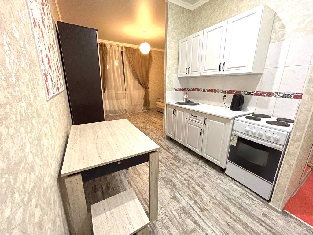 Студия с ремонтом в центре Левенцовки