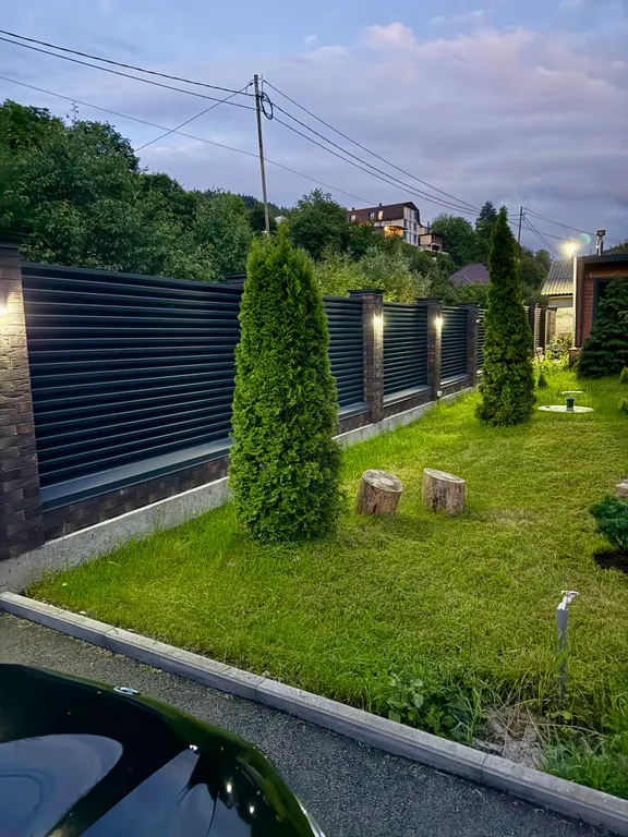 Коттедж в живописной части города с баней, мангалом и беседками