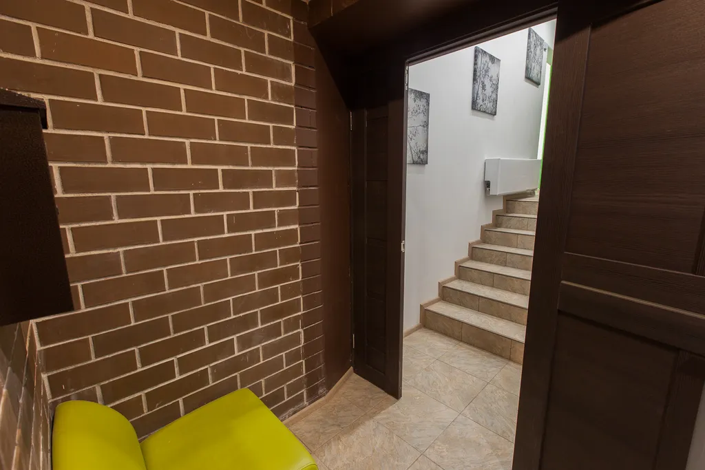 Семейная двухкомнатная квартира рядом с медицинским центром имр