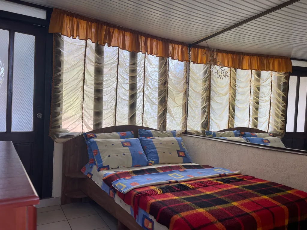 6-комнатный Дом