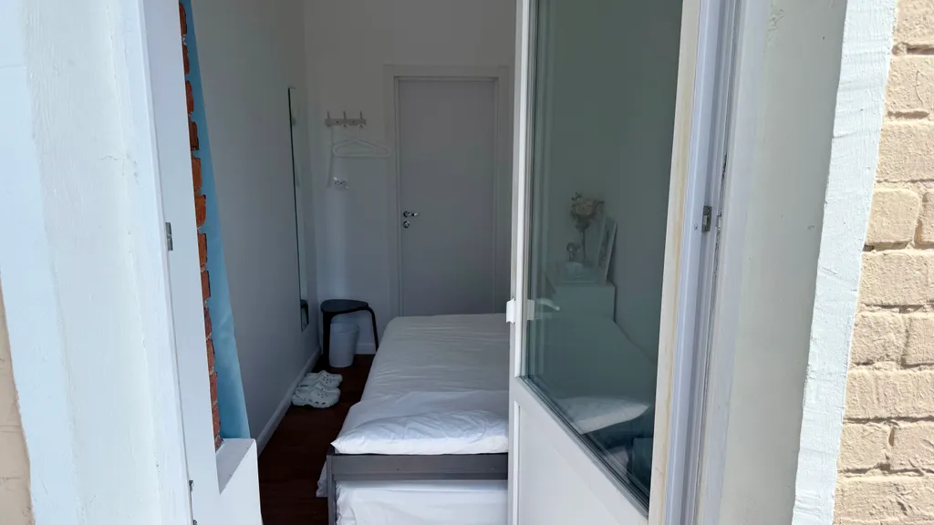 Уютная комната в стиле Лофт у метро Парк Культуры