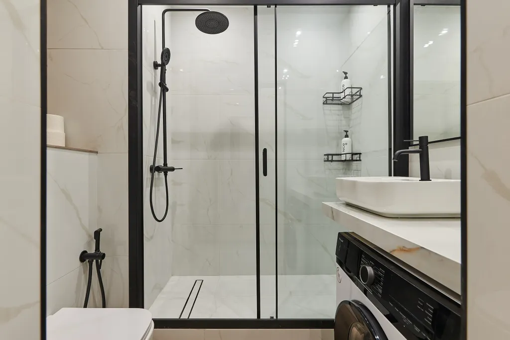 Студия для трех гостей