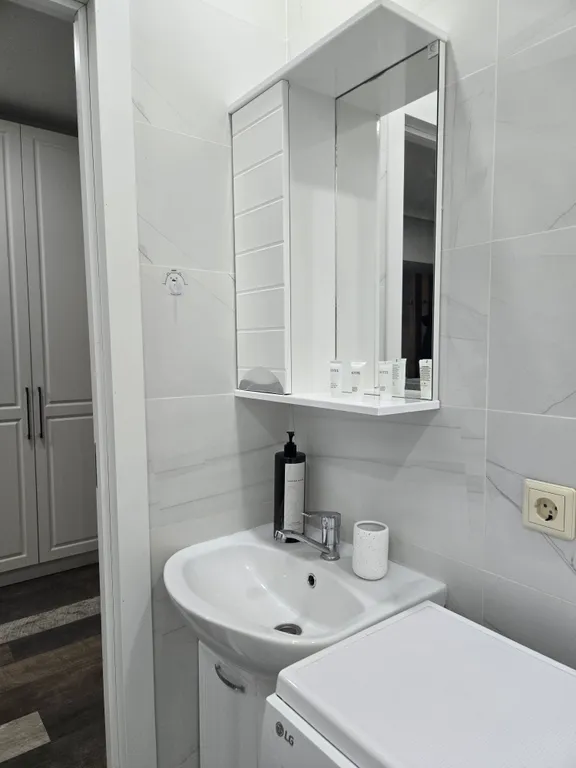 Квартира Стильный апартамент в центре — Алматы