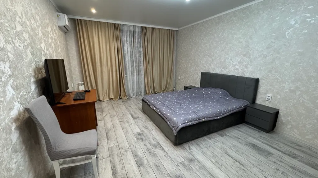 Новая уютная квартира с новым ремонтом в центре с wifi