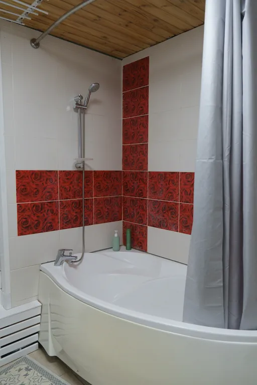 Дом рядом с городом