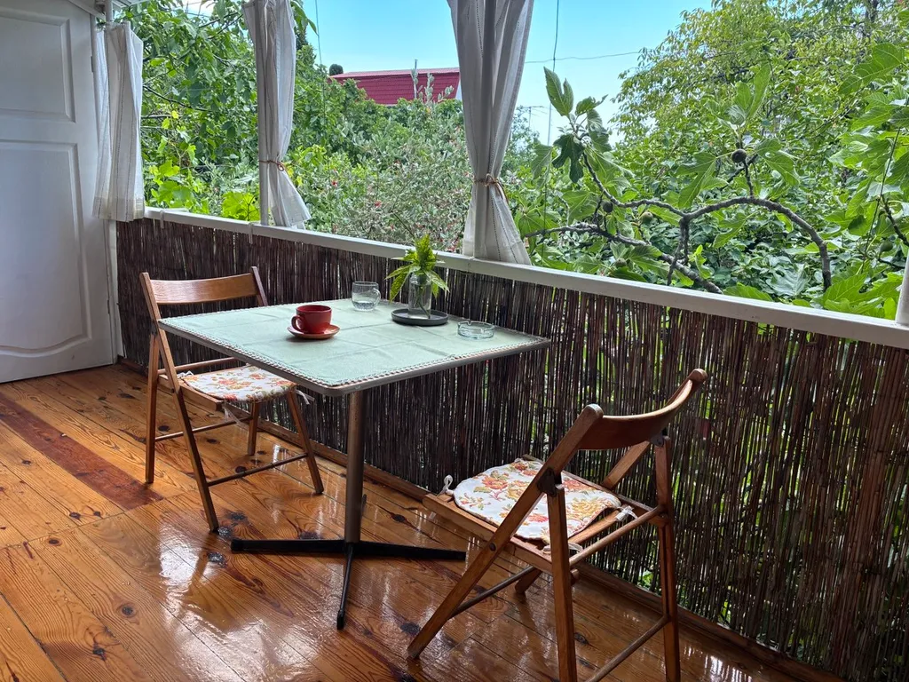 Домик на двоих с террасой