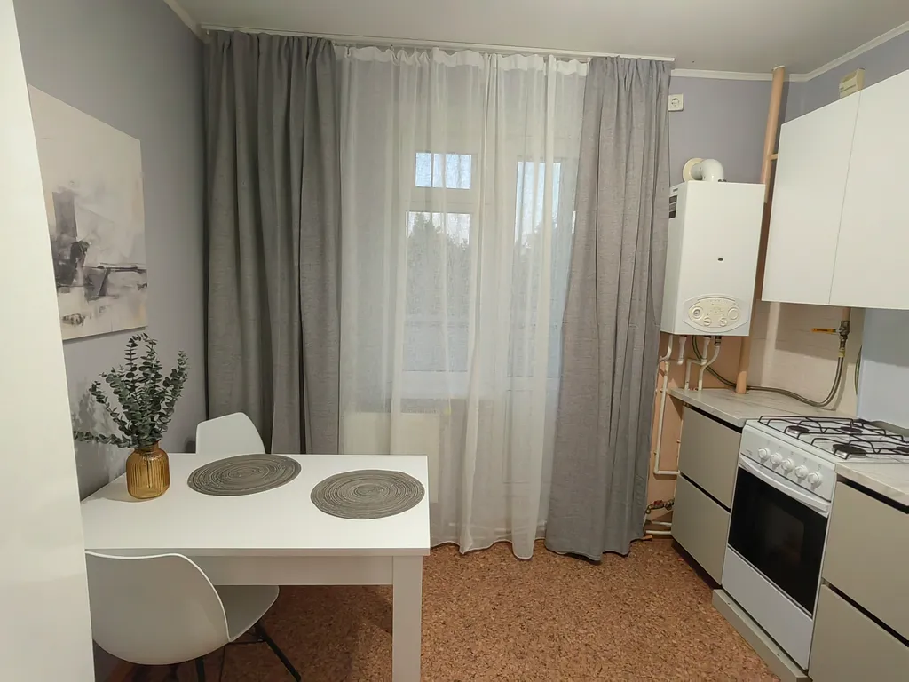 Уютная квартира рядом с ТРЦ Сити молл