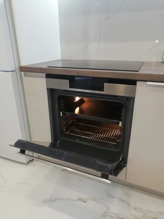 Уютная, новая квартира в центре города