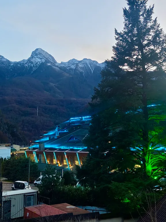 Аквапарк Галактика 100м! Газпром Лаура 450м! Сауна, мангал, купель