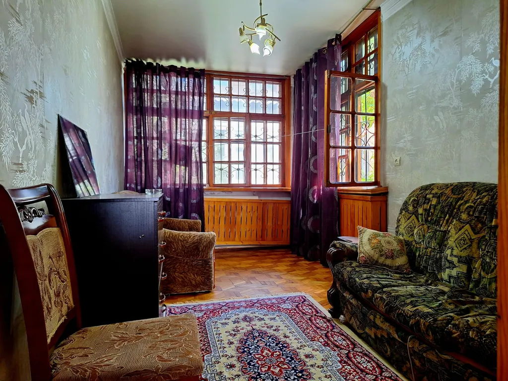 Уютный двухэтажный дом недалеко от моря