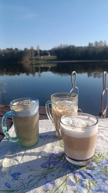 Дом с видом на озеро