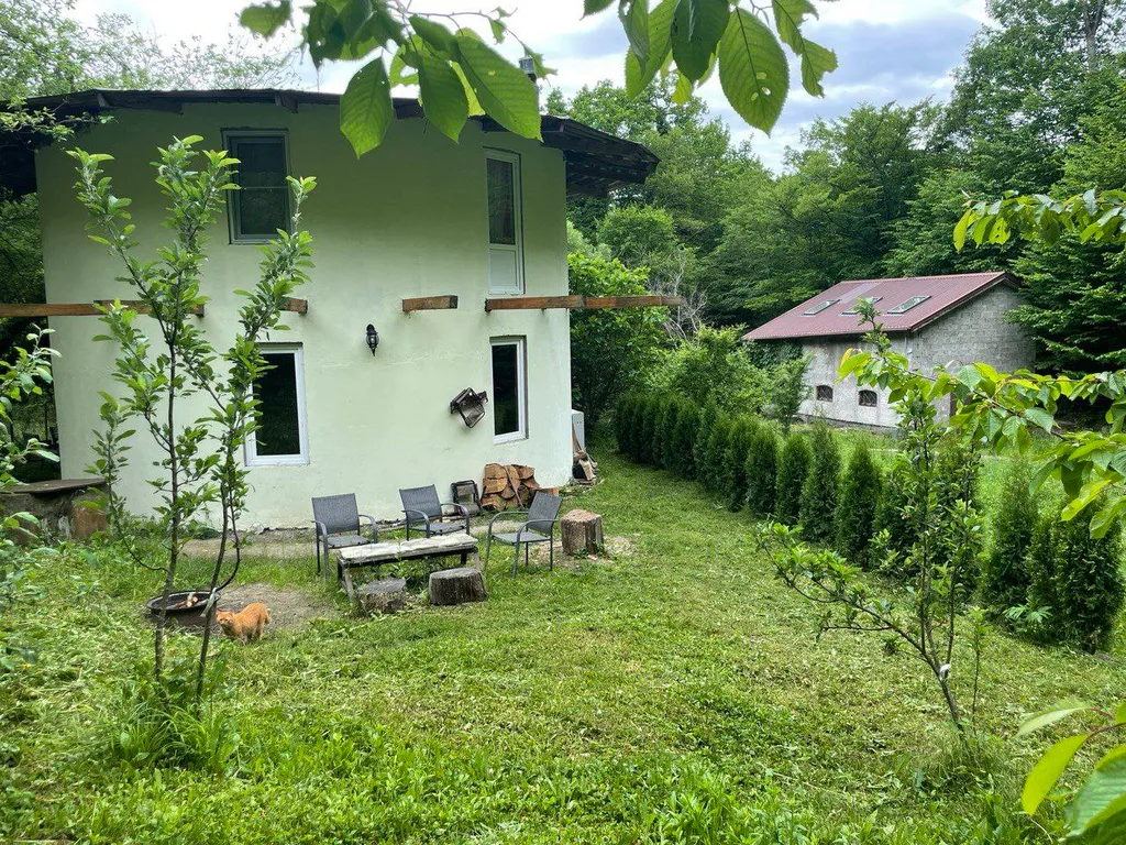 Уединённый Круглый Дом в горах Отшельник