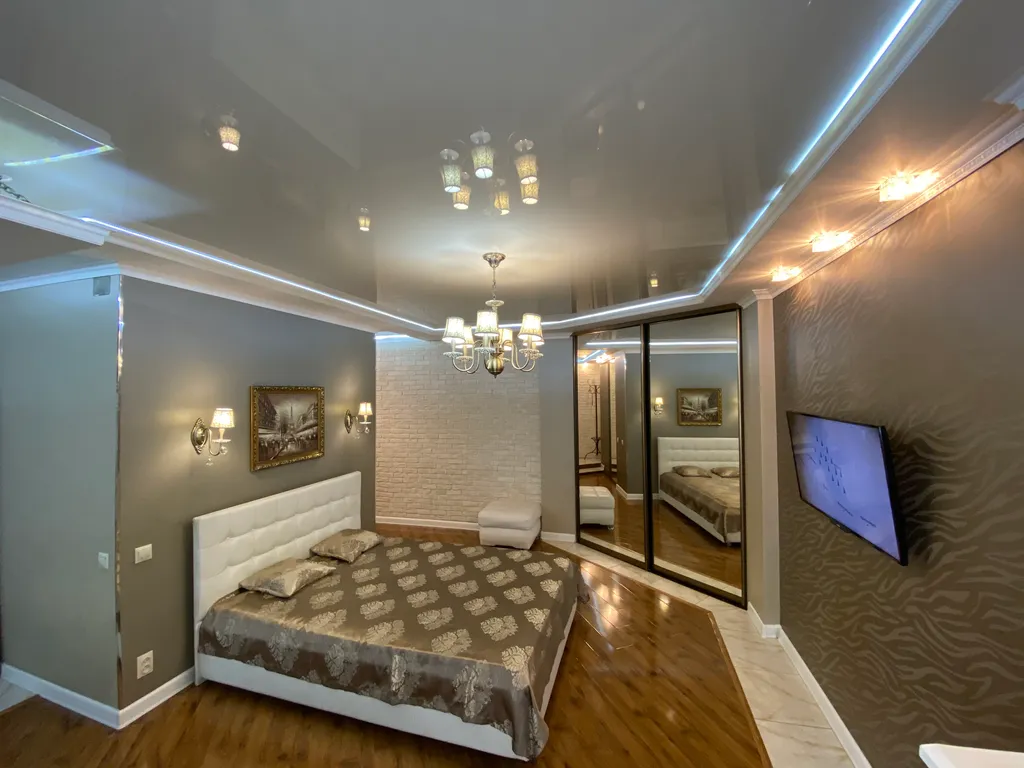 Студия-люкс с джакузи в центре