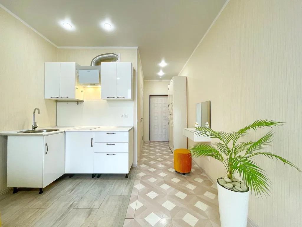 Красивая студия у моря