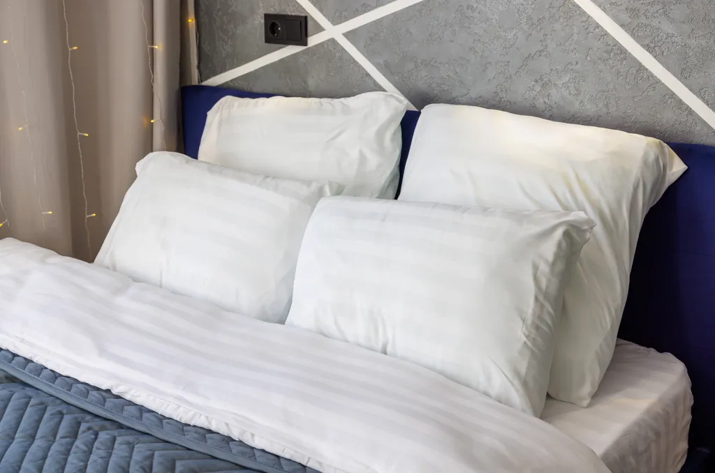 Уютная кино-студия с проектором