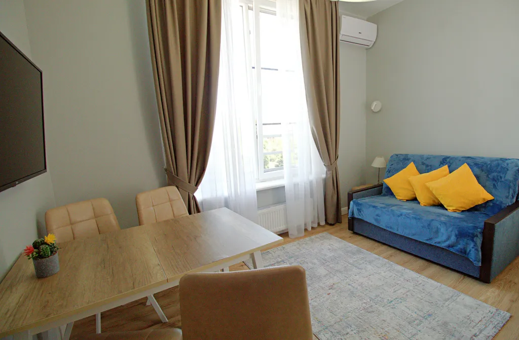 Стильная студия с бассейном в 3 минутах от моря