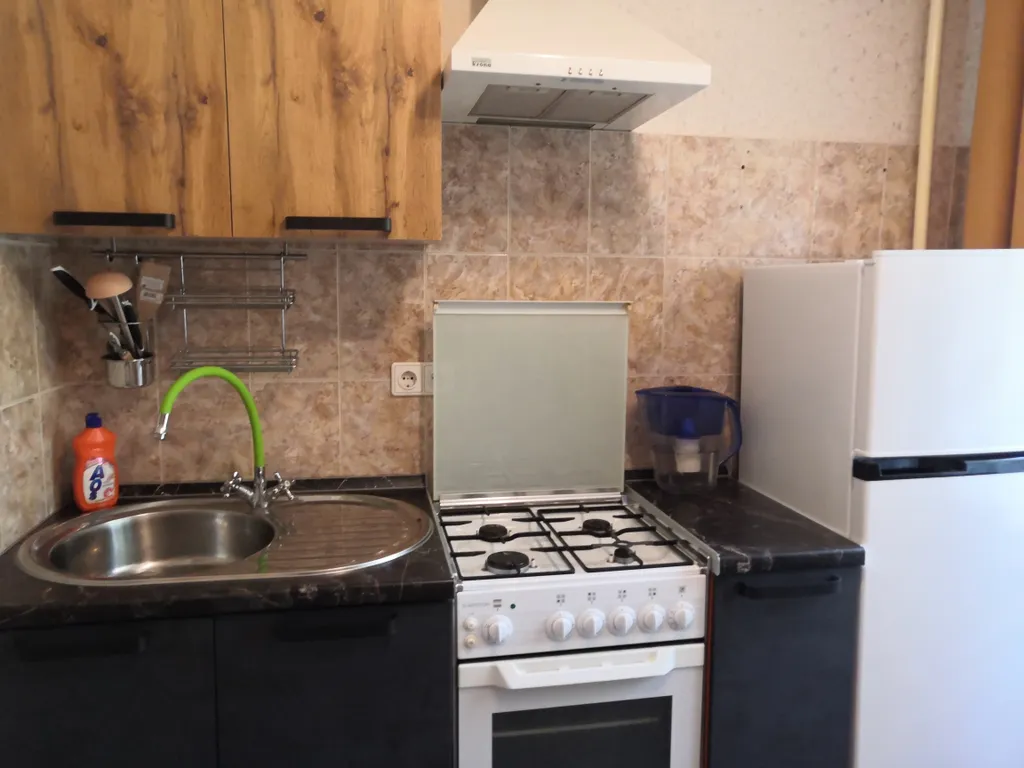 Апартамент возле Ворошиловского ТЦ