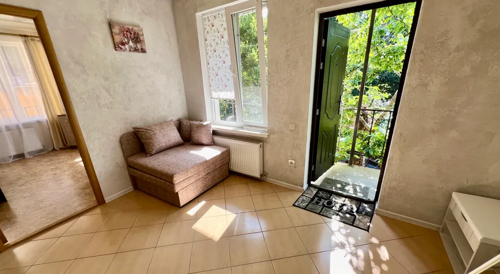 Коттедж Этаж дома возле моря — Ялта