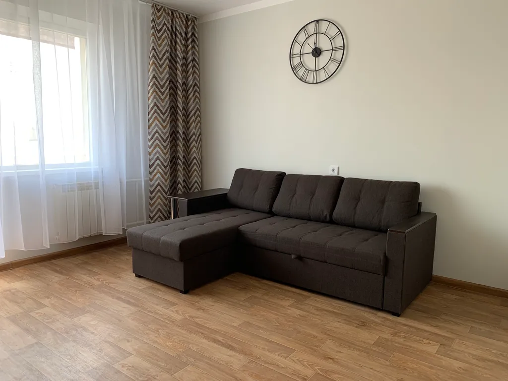 Двухкомнатная квартира с видом на тихий двор — аренда посуточно в Красноярск