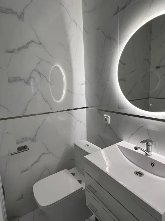 Новая, свежая квартира со всеми удобствами